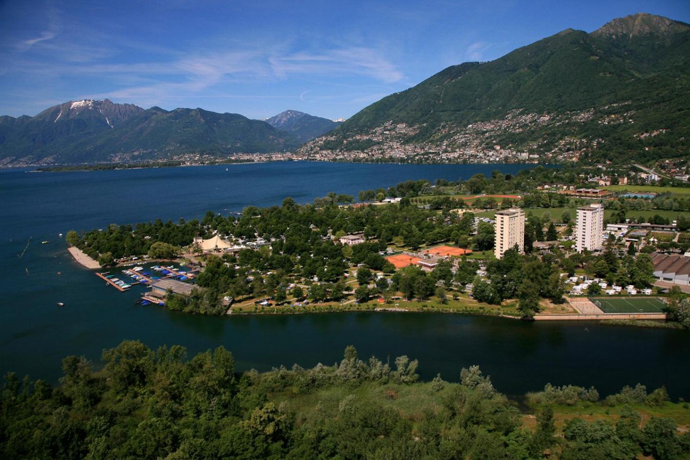 Hotel Village Campofelice Tenero-Contra Bagian luar foto